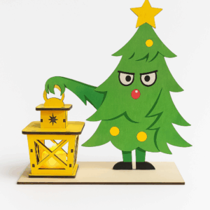 Sapin en bois avec lanterne lumineuse