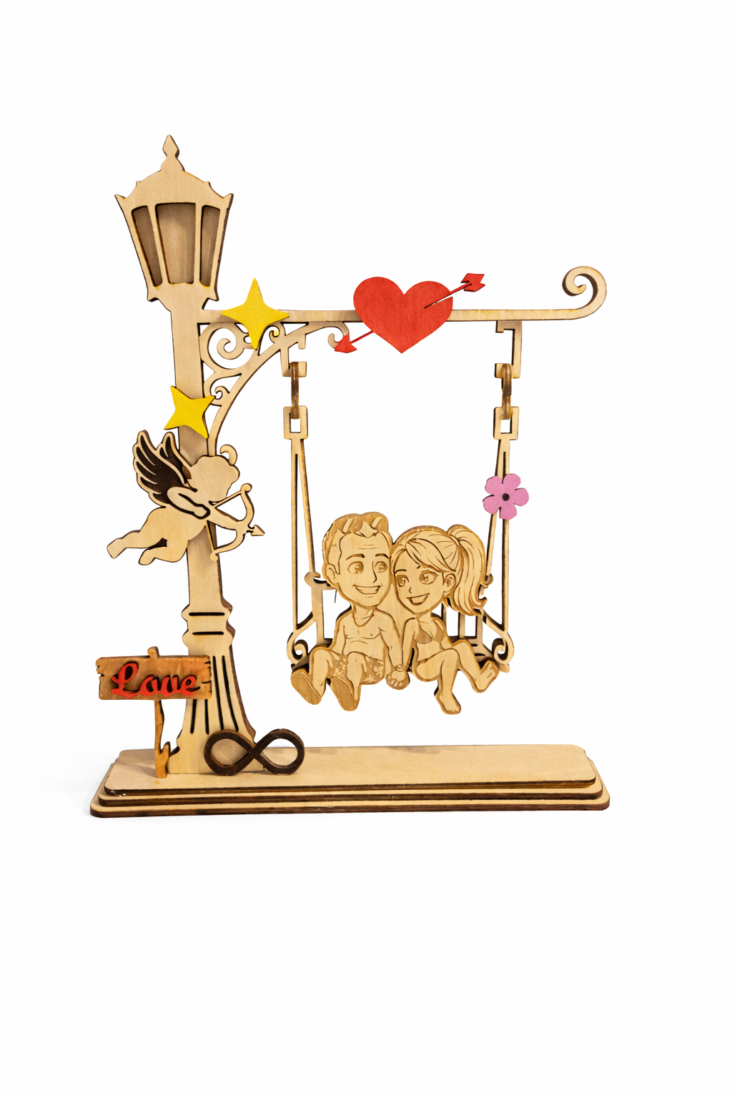 Déco couple sur balançoire en bois – Lampe & cœur (cadeau amoureux)