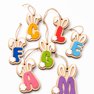 Lettre Lapin en Bois – Suspension pour Arbre de Pâques Personnalisée
